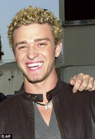 快來(lái)圍觀明星“雙胞胎”