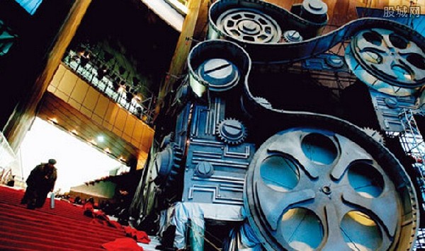 電影審查制度擬入法 偷漏票房、插播廣告將被罰款