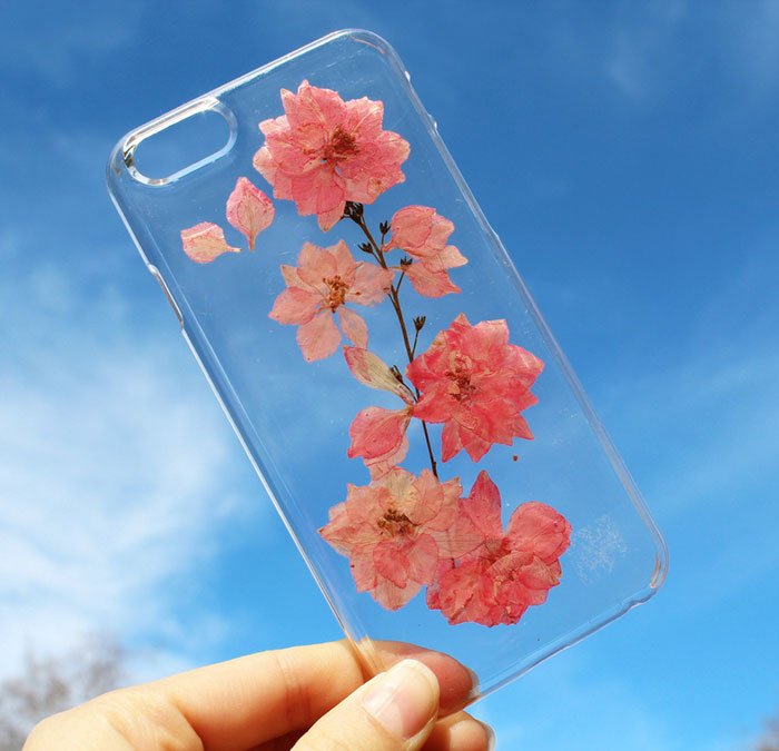 用鮮花做成的手機(jī)殼你見過嗎？（組圖）