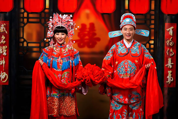 世界各地的傳統(tǒng)結(jié)婚服飾長(zhǎng)啥樣？（組圖）