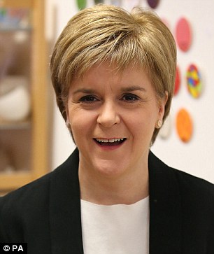 為何政壇女強人青睞短發(fā)波波頭？