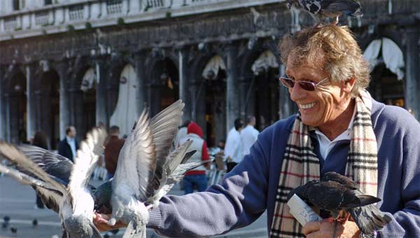 瑞士規(guī)定只養(yǎng)一條金魚(yú)違法