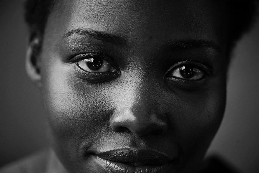 2017倍耐力年歷展現年長女性自然之美（組圖）