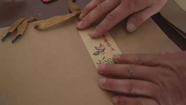 你的烤馕、野蜂蜜和土雞蛋到了?？瓷衬〈迦绾瓮孓D電商丨解碼中國