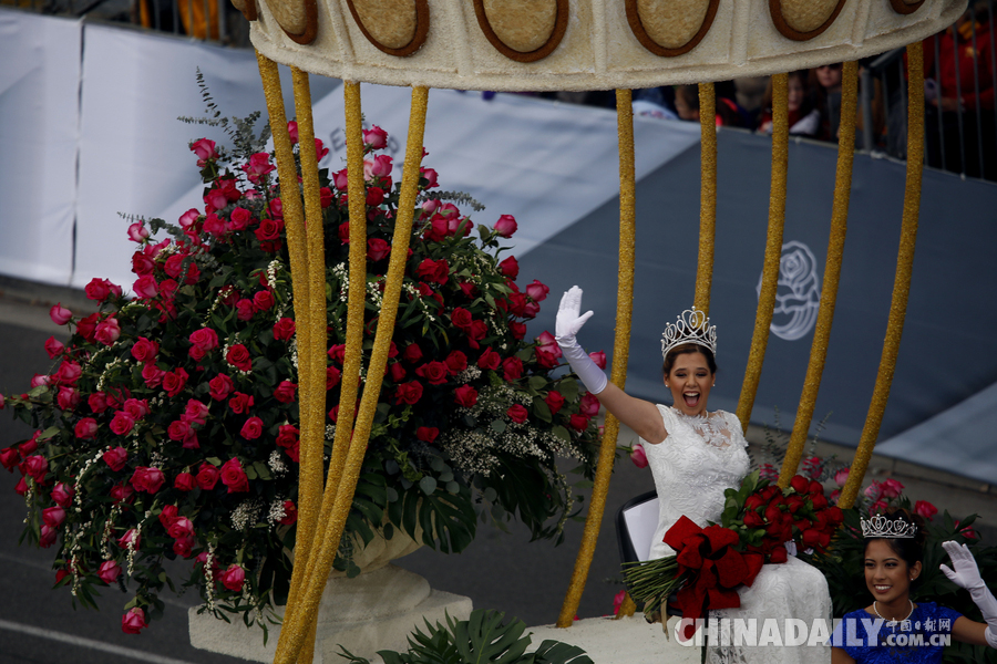 “孫悟空”、“小王子”花車亮相美國(guó)玫瑰花車大游行（組圖）
