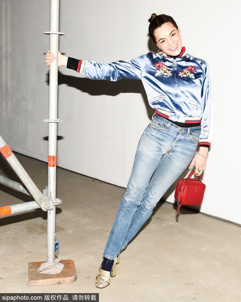 盤點(diǎn)：看好萊塢明星如何玩轉(zhuǎn)“中國風(fēng)”（組圖）