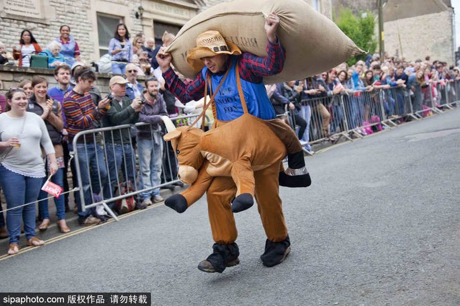 英國人民趣事多 盤點(diǎn)英國腦洞大開的奇葩大賽（組圖）