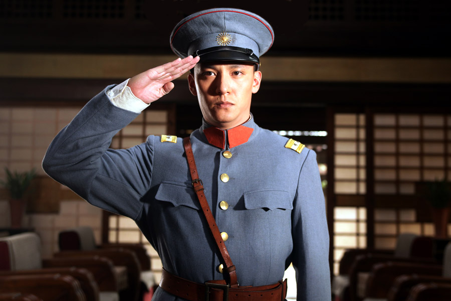 制服誘惑：國內(nèi)演員誰穿軍裝最有范兒？（組圖）