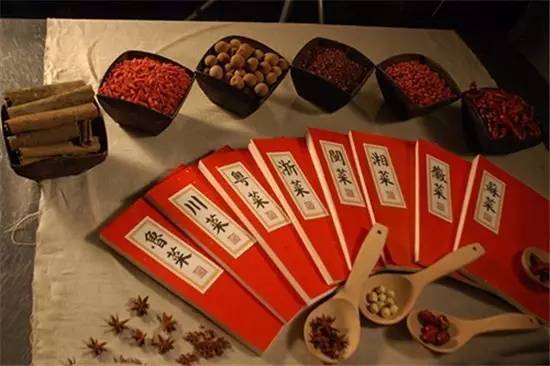 謝耳朵最愛的中餐原來是它！歪果仁眼中那些中餐的真相……