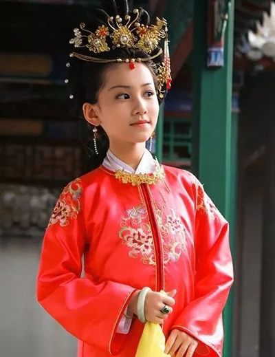 小戲骨版《紅樓夢(mèng)》演技炸裂，眼角眉梢都是戲，哪個(gè)萌娃最得你心？