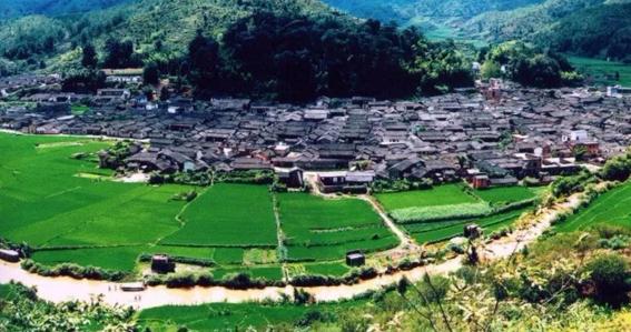 老外在中國：如何幫助殘障人士斬?cái)喔F根