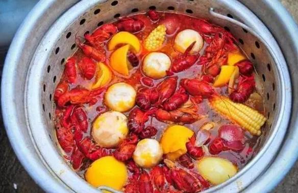 2017全國美食消費報告出爐，大家最愛吃這個菜！