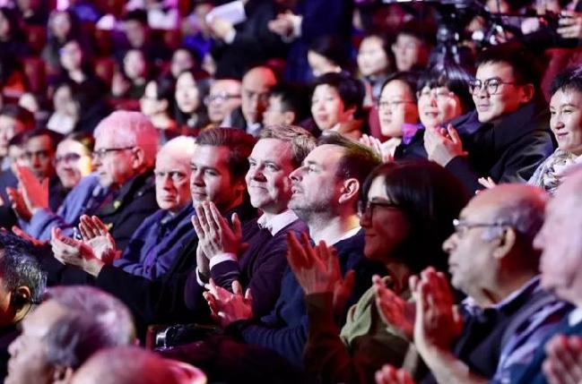 這場全英文演講大咖云集，新時(shí)代大講堂Vison China精彩開講！
