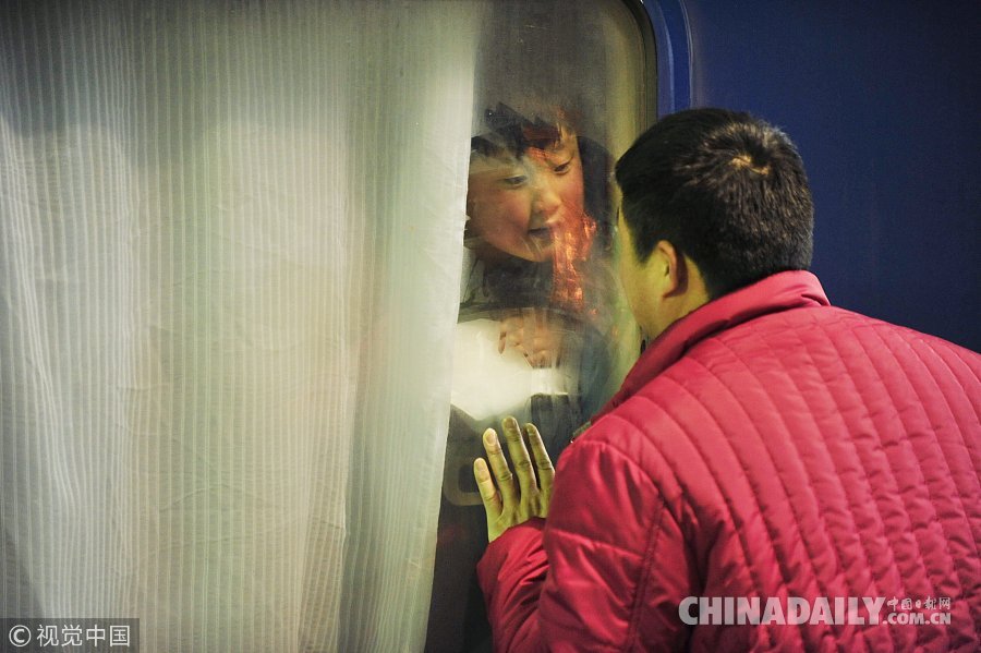 2018春運(yùn)開啟 盤點(diǎn)歷年春運(yùn)經(jīng)典瞬間（組圖）