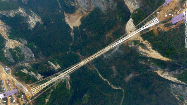 四川八臺山建世界最高玻璃橋 你敢去走走嗎？