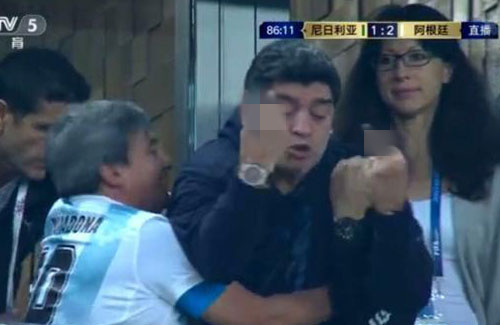 梅西上線，阿根廷驚險晉級！馬拉多納為阿根廷表情包實(shí)力代言