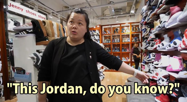 北京秀水街女老板全英文砍價，野路子口語逆天了（視頻）