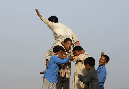 調(diào)查：全球幸福感普遍增強