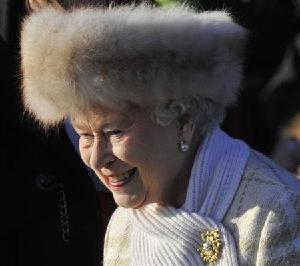 英國女王孫子產(chǎn)女 首次當(dāng)上曾祖母