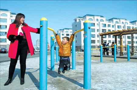 荒漠變草原，農(nóng)民成市民——鄂爾多斯城鎮(zhèn)化建設(shè)新探索