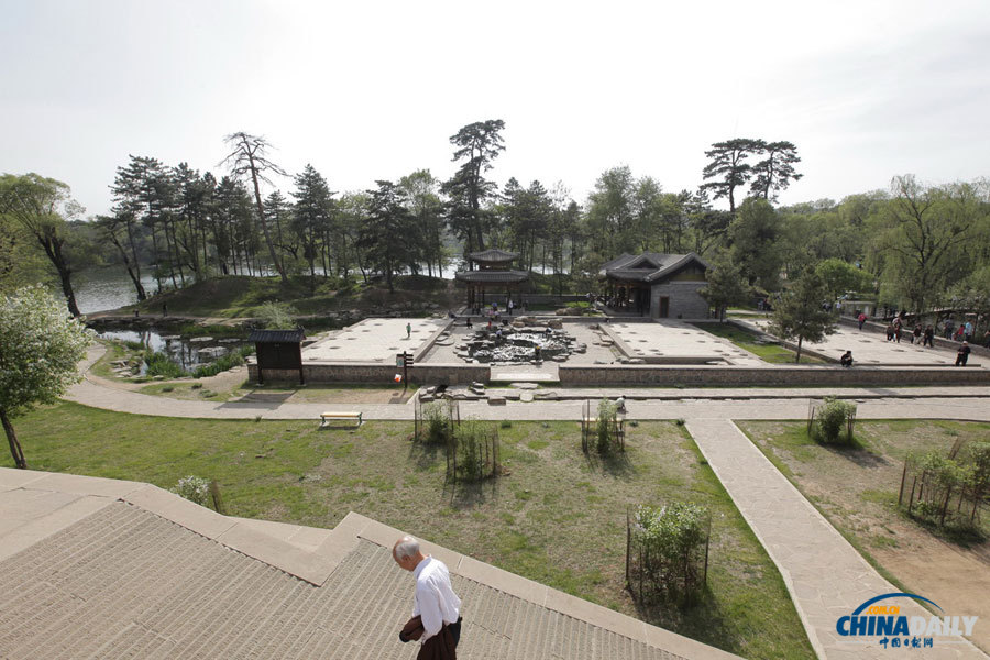 Heritage through lenses:Mountain Resort and its Outlying Temples,Chengde