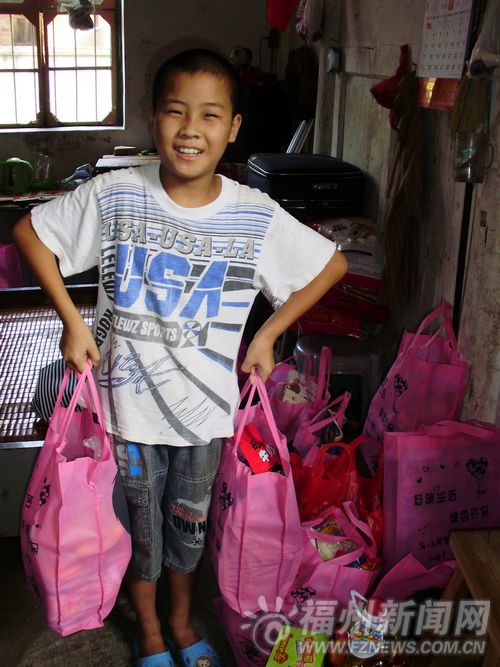 11歲堅強男孩撐起一個家續(xù)　各界愛心人士伸援手