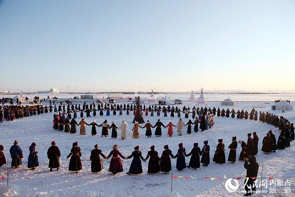 Explore a frozen world in Hulunbuir grassland