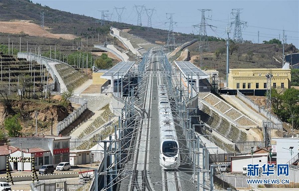 Hohhot-Zhangjiakou high-speed railway tests underway