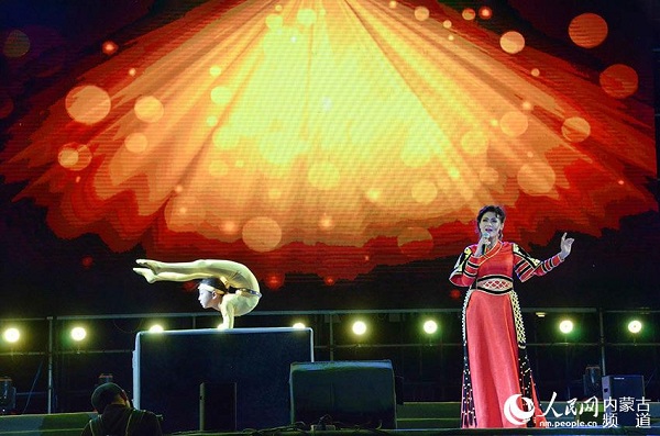 Western ballad concert rocks Urad grassland