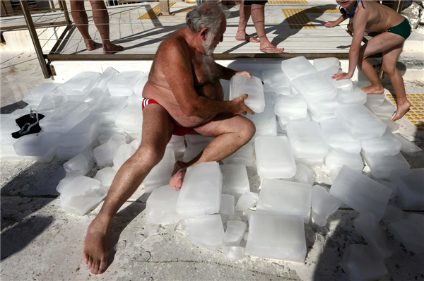Swimming with ice