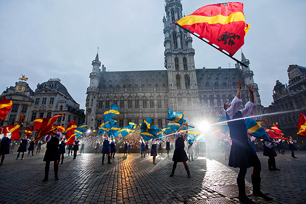 A performance wraps up the Ommegang parade at Grand Place, the central square of Brussels, Belgium, on July 4, 2013. Parade re-creates medieval scene in Belgium