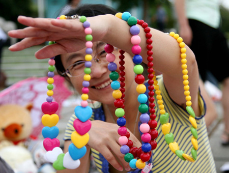 Local flea market set up in Nanjing