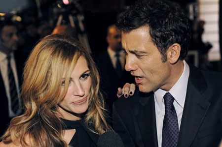 Julia Roberts attends premiere of