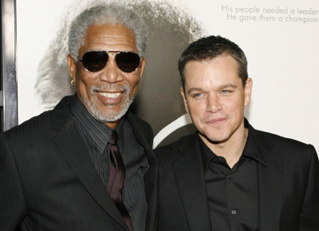 Celebs arrive at L.A. premiere of Clint Eastwood's film