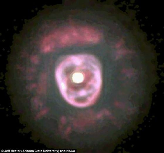 NASA公布愛(ài)斯基摩人星云壯美死亡照片