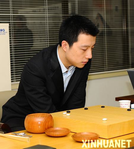 古力、孔杰、邱峻、樸文垚齊進(jìn)富士通杯八強(qiáng)