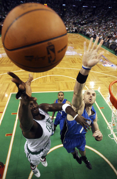 NBA：魔術(shù)拒絕被橫掃 客場(chǎng)加時(shí)險(xiǎn)勝凱爾特人