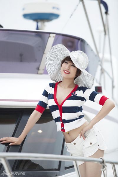 孔令輝女友馬蘇拍豪華游輪寫(xiě)真