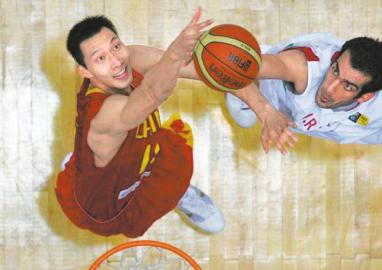 CBA揭幕戰(zhàn)廣東戰(zhàn)四川 易建聯(lián)大戰(zhàn)哈達迪
