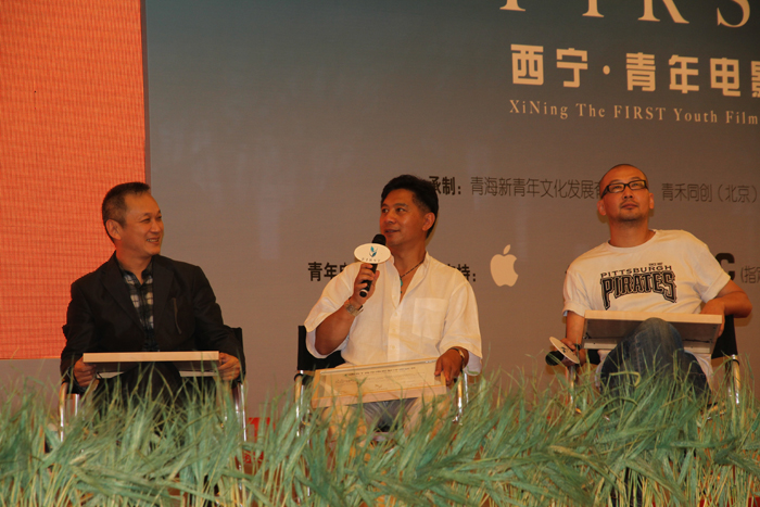 西寧•FIRST青年電影展啟動 李楊導演獲現場大學生喝彩