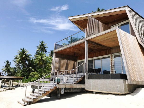 The majesty of dots in the sea