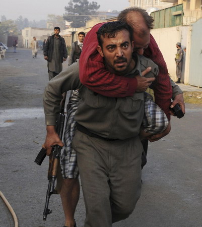 Afghan police: 12 die in attack on UN in Kabul