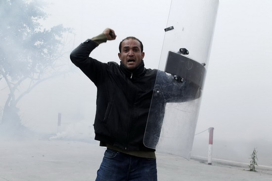 Tunisian leader flees amid unrest, PM takes over