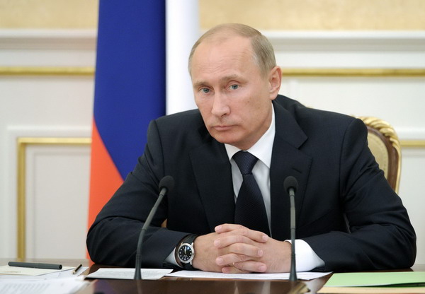 Russia's Prime Minister Vladimir Putin chairs a government meeting in Moscow, Sept 27, 2011. Putin appoints acting financial minister
