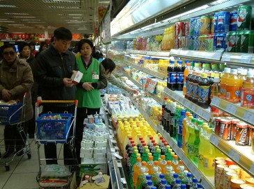飲料大躍進(jìn)隱憂 近300億元砸向中國(guó)市場(chǎng)吉兇難測(cè)