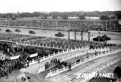 1949年：開國大閱兵