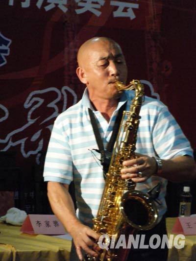 華康薩克斯10月北展吹響“紅歌情”(圖)
