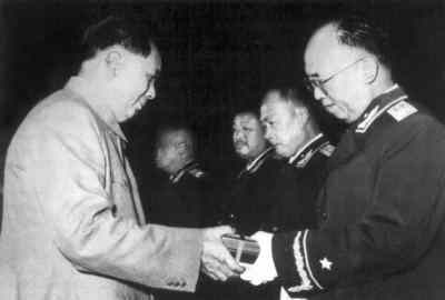 共和國首次將帥授銜始末
