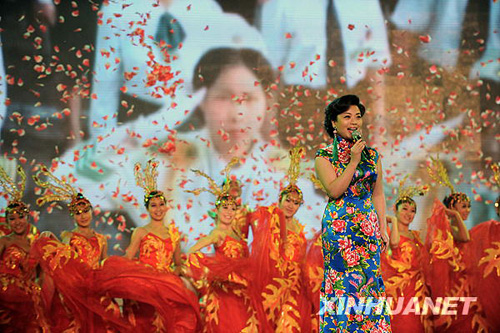 民族聯(lián)歡 共唱盛世