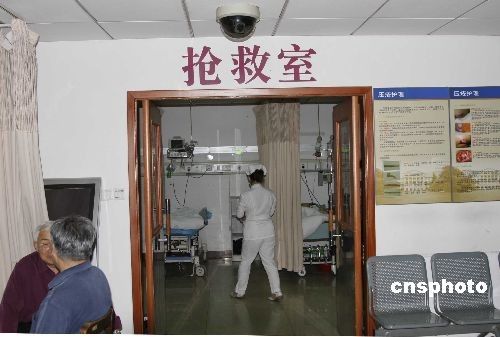 上海市區(qū)發(fā)生槍擊事件 一男子連中兩槍(圖)